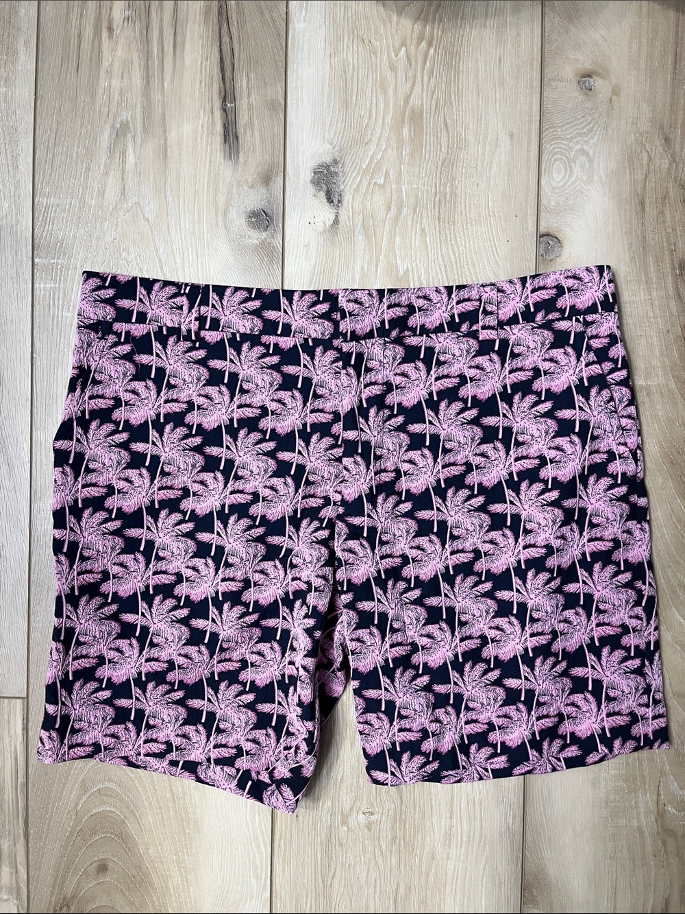 Mr Turk Men’s Shorts Palm Trees Pink & Black Made in the USA Size 34